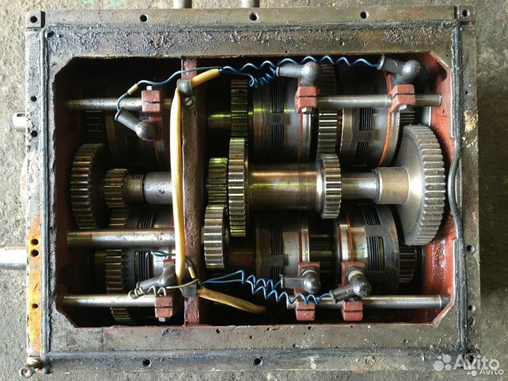Автоматическая коробка скоростей/подач станка