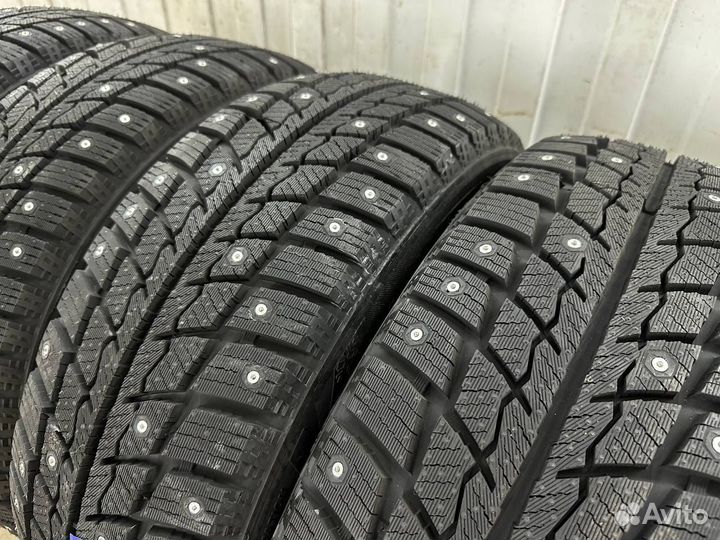 Landsail Ice Star IS33 225/40 R18 92H