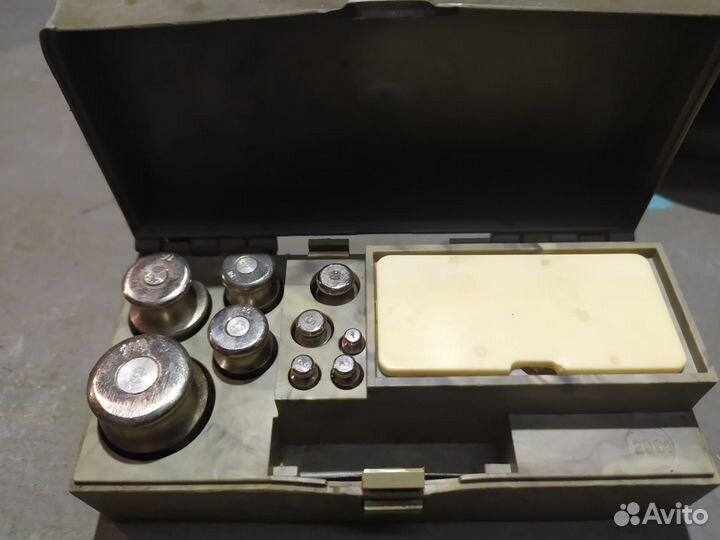 Лабораторные весы