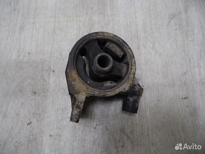 Опора двигателя задняя Kia RIO 2 2005-2011
