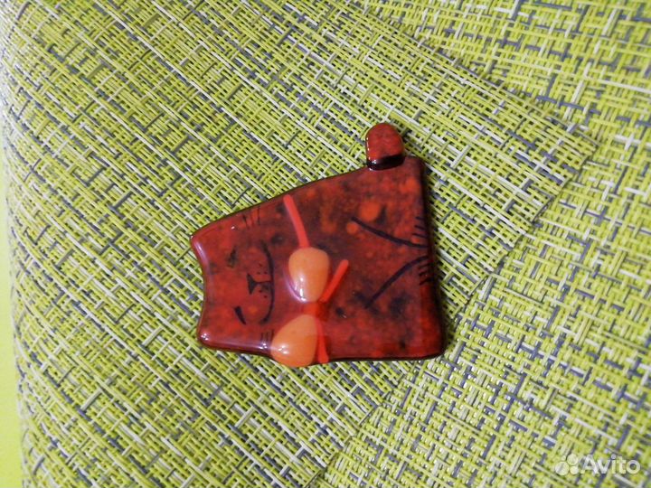 Брошки ручной работы (из стекла)