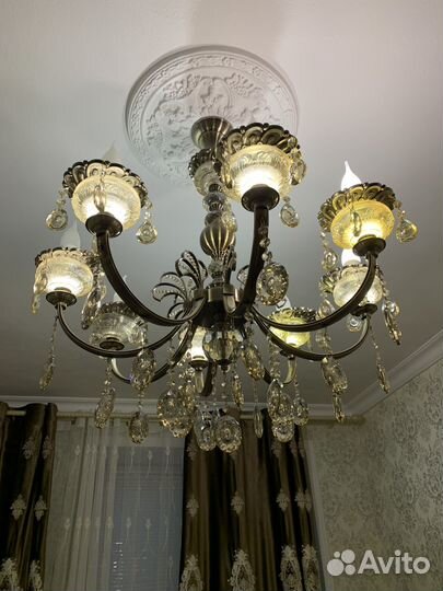 Люстра 8 ламп