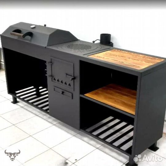 Мангальная зона под крышей