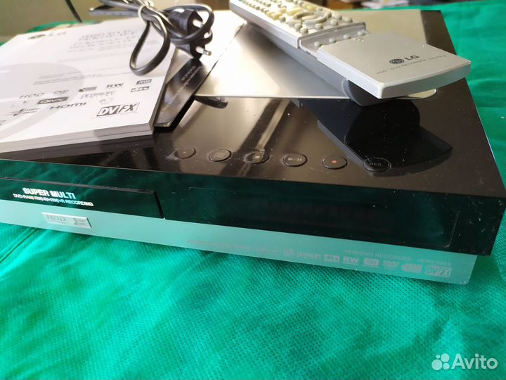 DVD-рекордер - LG hdrf899X