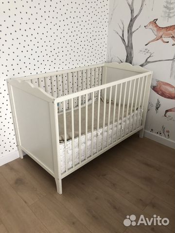 Детская кроватка Икеа с матрасиком и бортиками