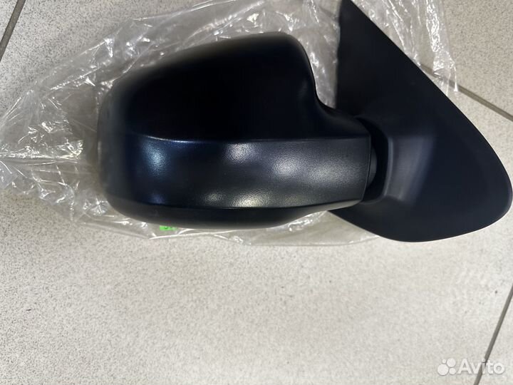 Зеркало правое Renault Logan 2 2014
