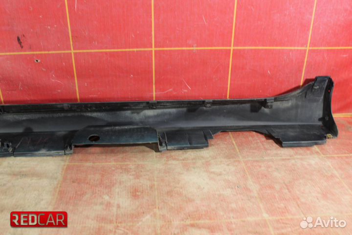 Накладка порога правого Toyota Camry XV70 (17)