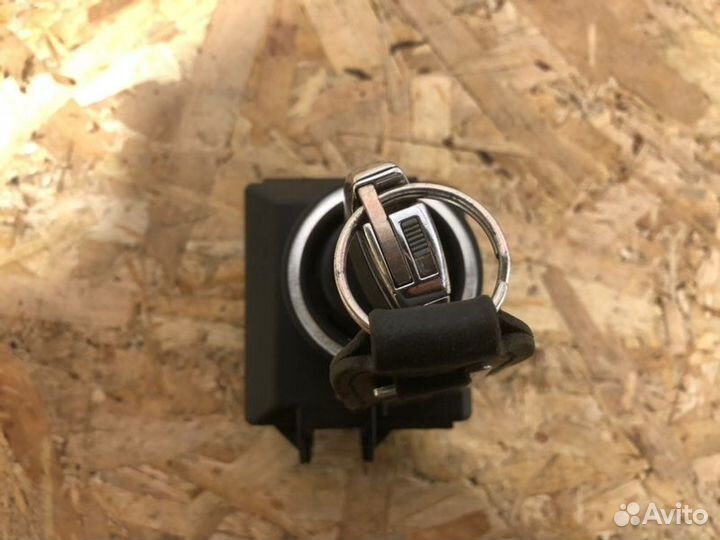 Замок зажигания Mercedes-Benz C-Class W204 Рестайл