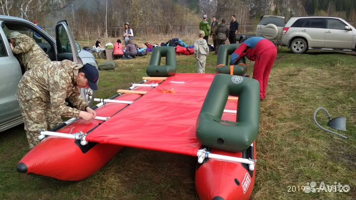 Катамаран монобаллонный