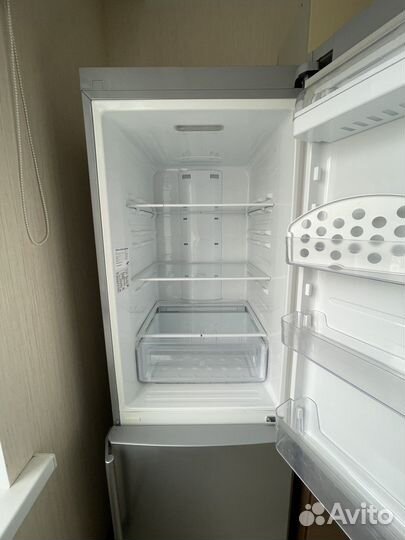 Холодильник бу Samsung RL38ecps