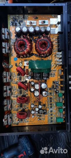 Услитель 4 канальный zeus d-4.250