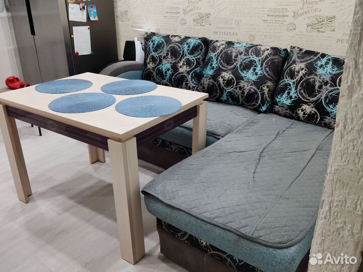 Продам диван+ стол