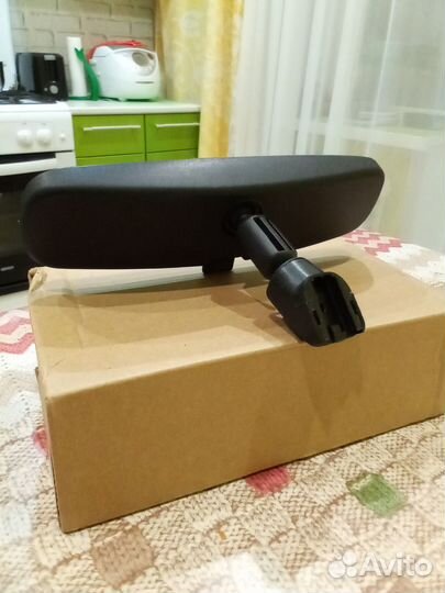 Салонное зеркало заднего вида на Nissan