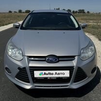 Ford Focus 1.6 MT, 2013, 80 000 км, с пробегом, цена 1 110 000 руб.