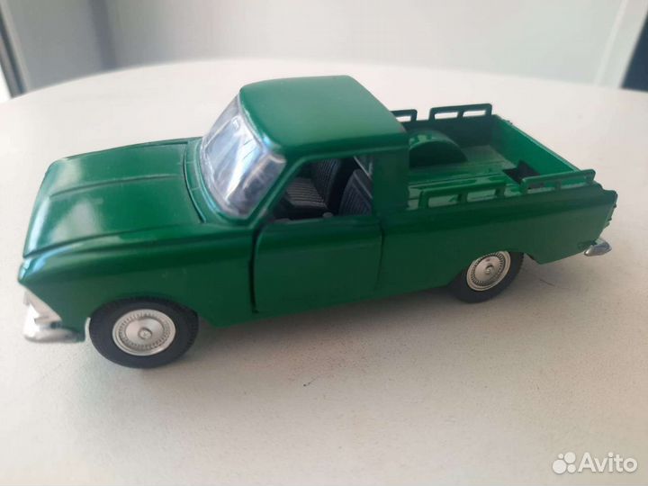 Модель СССР 1:43 москвич пикап