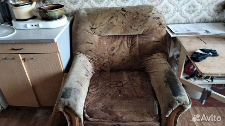 Диван и кресло