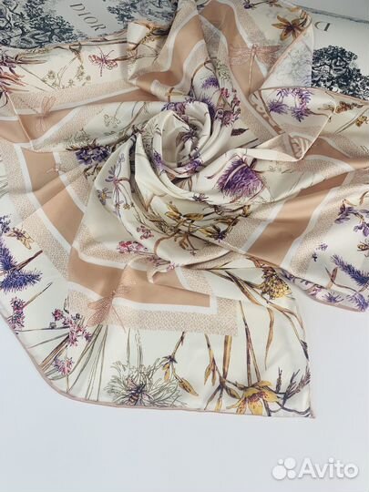 Шелковый платок Dior