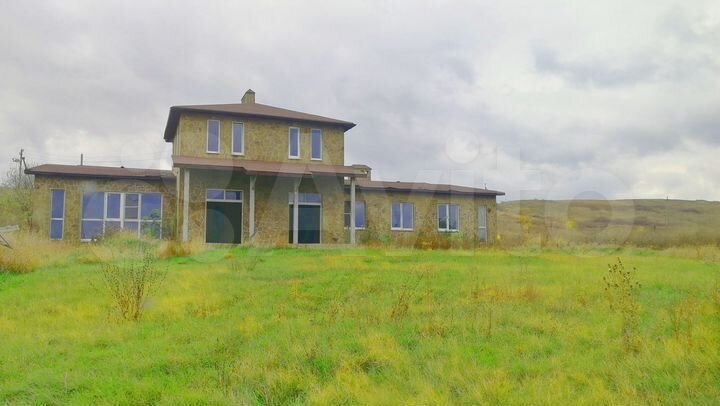 Коттедж 340 м² на участке 8,81 га