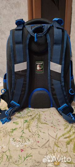 Рюкзак школьный
