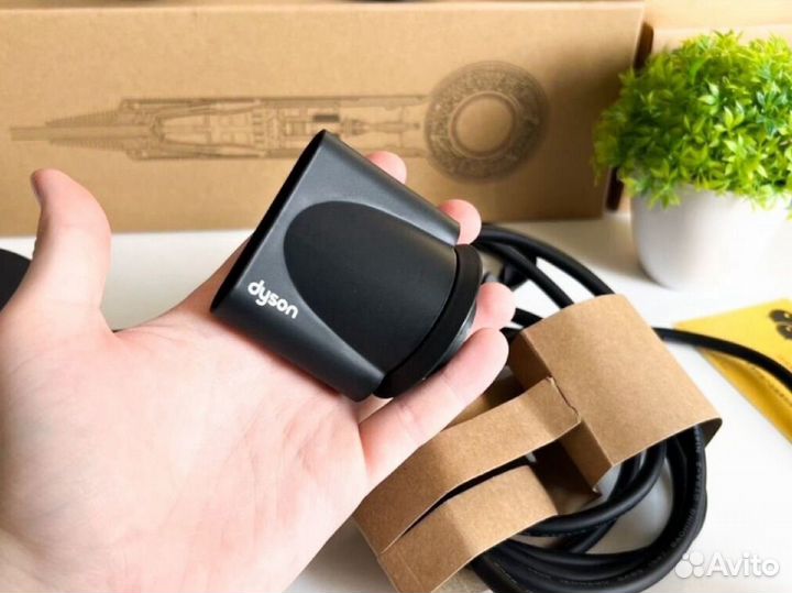 Фен Dyson Supersonic HD08