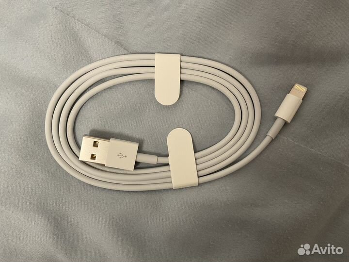 Новый Apple lightning кабель из комплекта оригинал