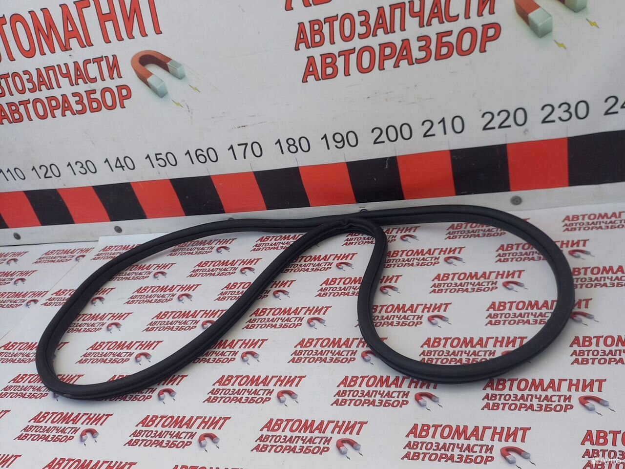 Уплотнитель двери задней правой Changan UNI-V