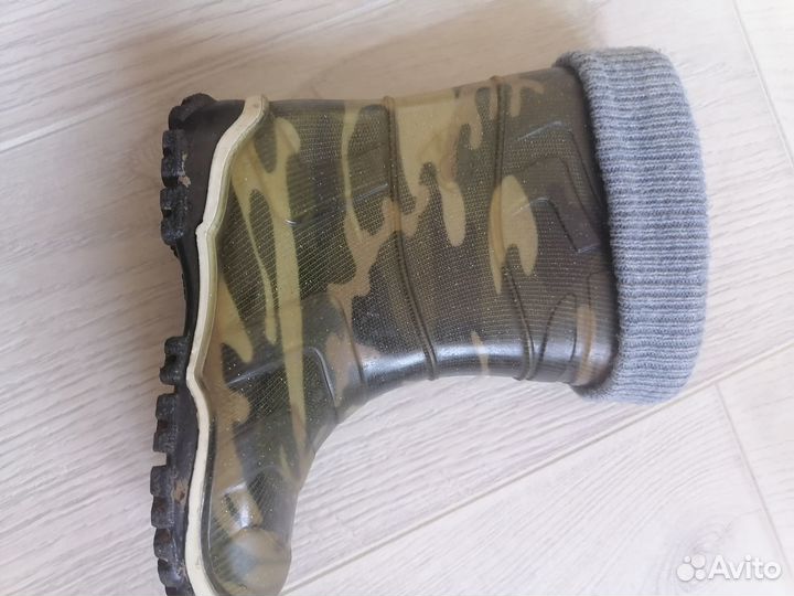 Резиновые сапоги