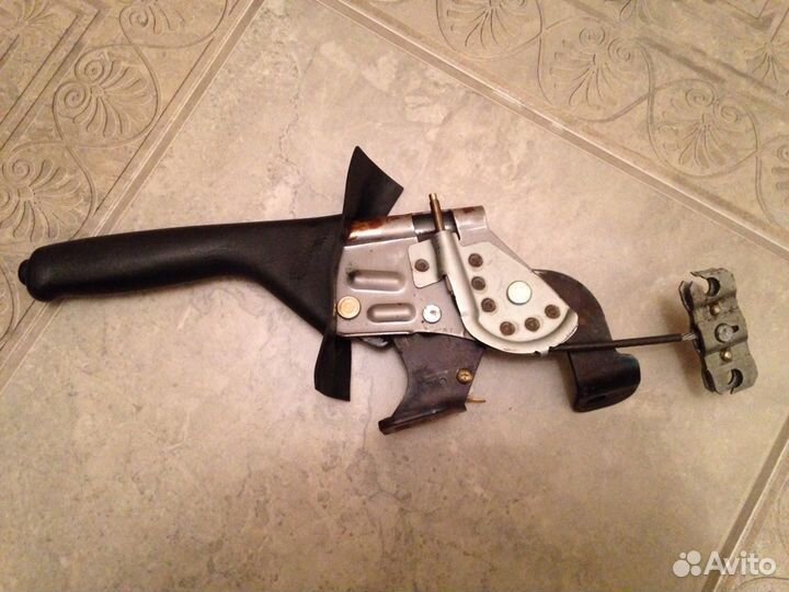 Ручник Субару Форестер