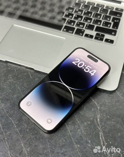 Телефон iPhone 14 pro