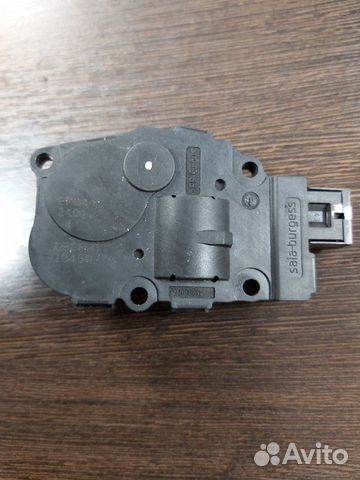 Моторчик заслонки печки Porsche Cayenne 958 3.6