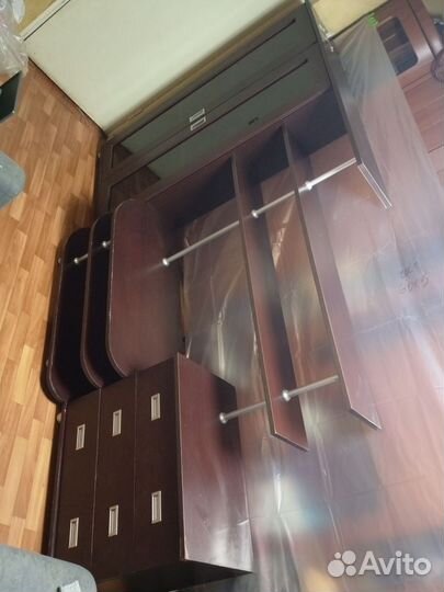 Стенка в гостиную бу