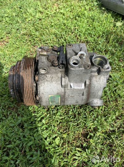 Компрессор кондиционера Mercedes Vito/V-class W638