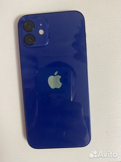 iPhone 12, 64 ГБ