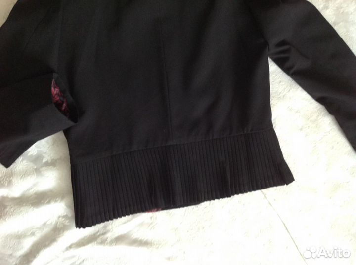Школьный пиджак для девочки (mone) 140-146,новый
