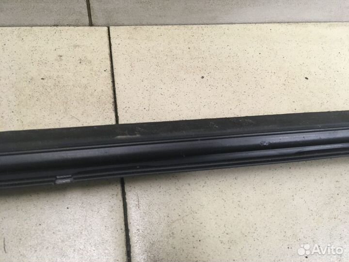 Накладка стекла заднего правого Lancer (CX,CY) 200