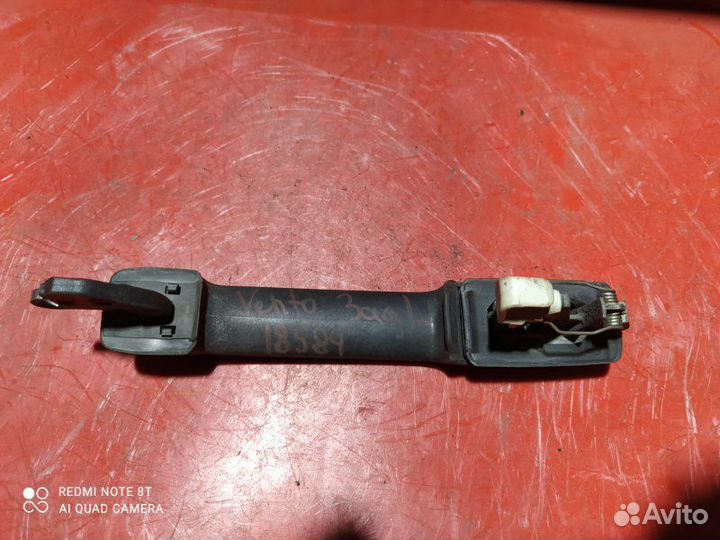 Ручка двери внешняя задняя левая Volkswagen Vento