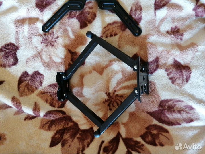 Кронштейн для телевизора