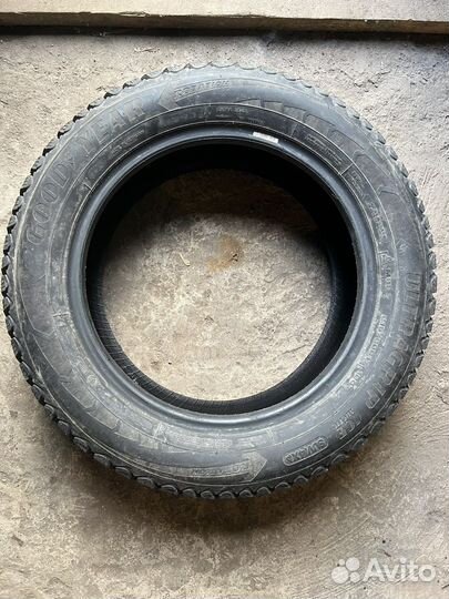 Goodyear Ultragrip Ice Arctic 215/70 R17 100T