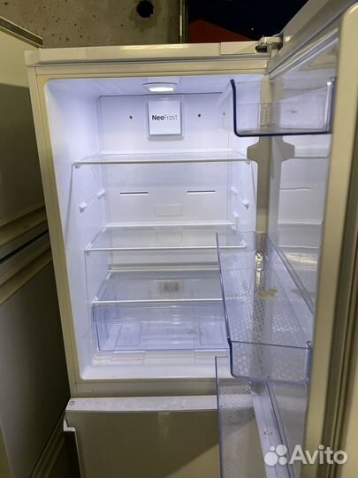 Холодильник beko