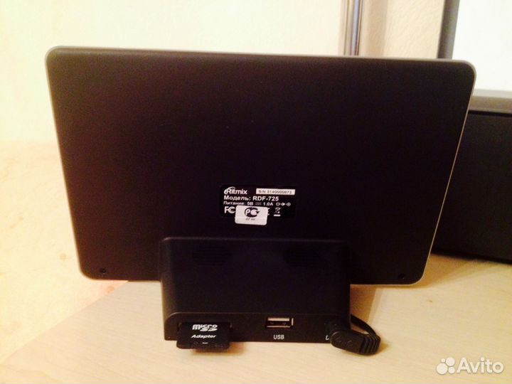 Новая цифровая фоторамка Ritmix RDF-725