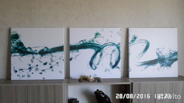 Постер-триптих