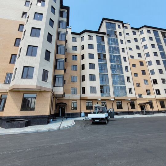 2-к. квартира, 77 м², 4/9 эт.