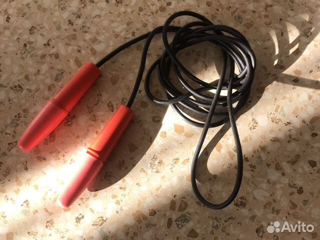 Скакалка гимнастическая с деревянными ручками