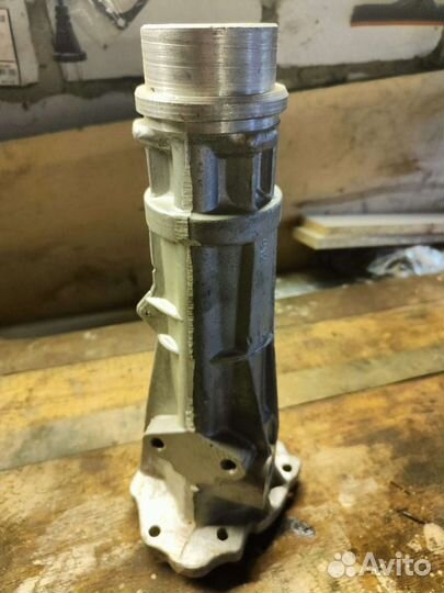 Хвостовик кпп 412