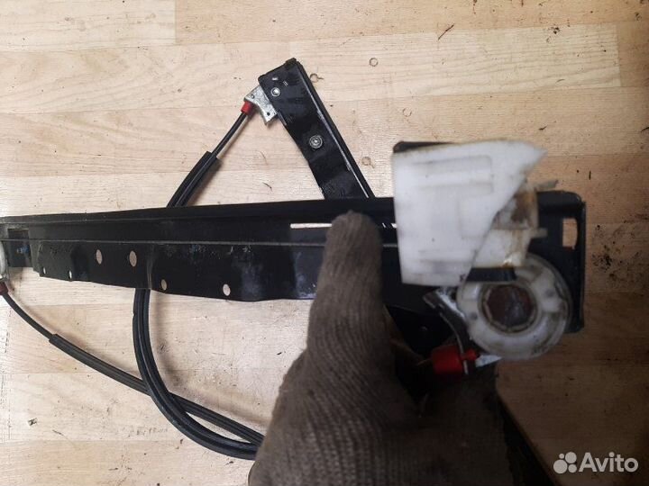 Стеклоподъемник эсп передний правый Ford Galaxy