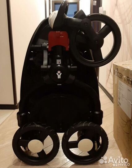 Коляска babyzen recaro