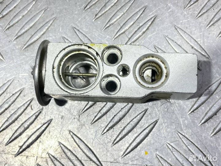 Б/У Клапан кондиционера Opel Corsa D 2006-2#001