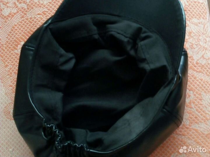 Женские кепи