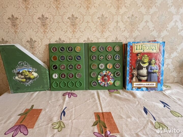 Амулеты Приключения Шрека (32 штуки) + 32 журнала