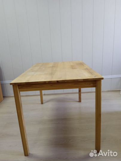 Стол IKEA